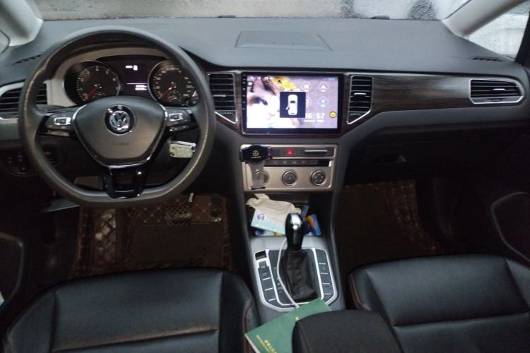 Used Volkswagen Golf Sportsvan 2016 1.6L Automatic Comfort Model
