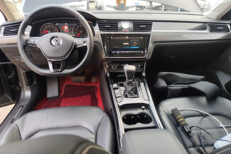 Used Volkswagen Phideon 2019 380TSI Two-Wheel Drive Business Edition China VI Standard
