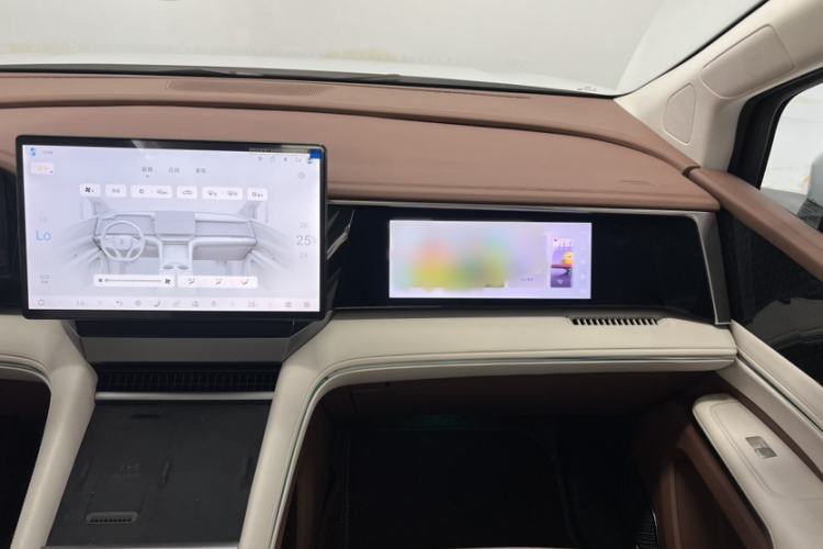 Used BYD Xia 2025 DM-i 1.5T 180km Excellence Model
