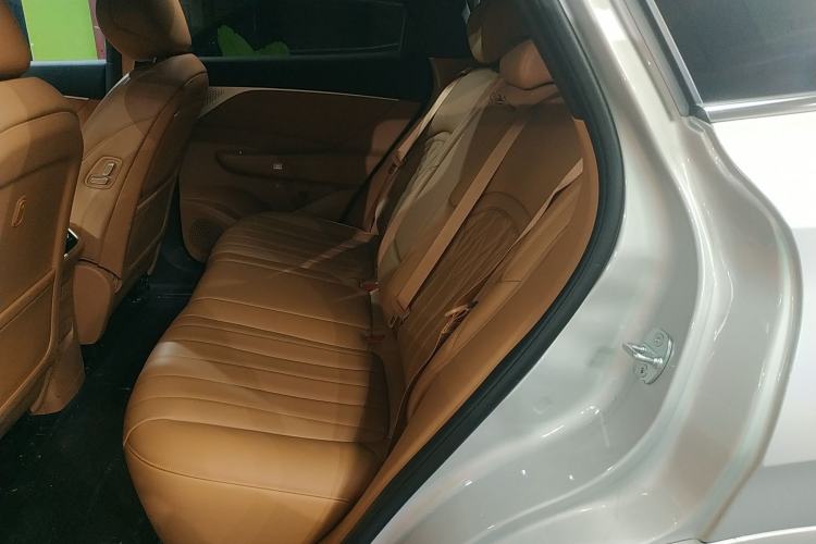 Used Dongfeng Aeolus L8 2025 Model 185KM Dream Edition
