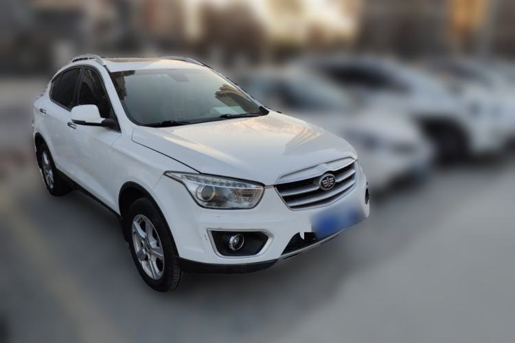 Used Bestune X80 2013 2.0L automatic comfort version
