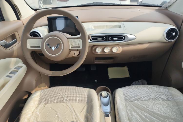 Used Wuling Hongguang MINIEV 2025 Four-Door Version Advanced Edition
