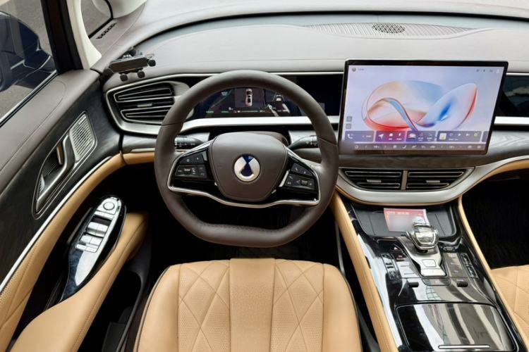 Used Denza D9 2025 EV Intelligent Driving Edition 620 Luxury Model
