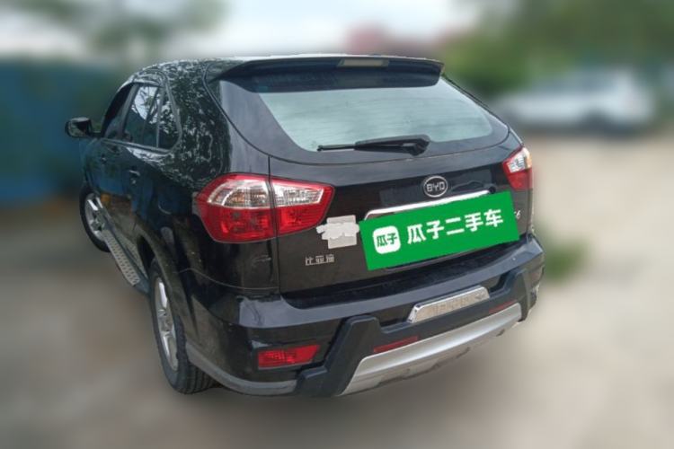 Used BYD S6 2014 2.0L Manual Luxury 5-Seater
