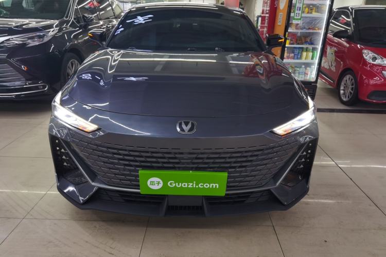 Used Changan UNI-V 2022 1.5T Prestige Version