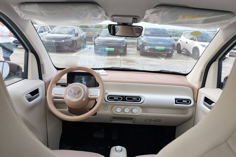 Used Wuling Hongguang MINIEV 2024 3rd Generation 215km Youth Edition