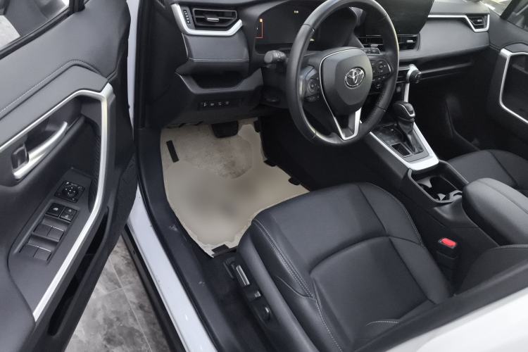 Used Toyota Wildlander 2023 2.0L CVT Four-Wheel Drive Luxury PLUS Edition
