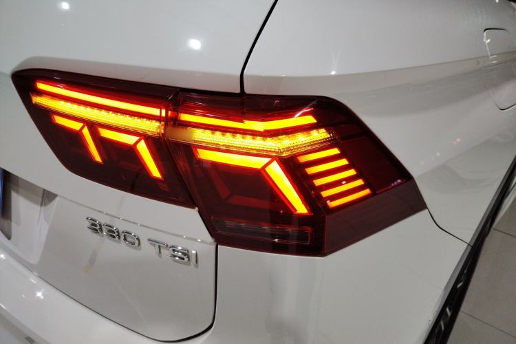 Used Volkswagen Tiguan L 2022 330TSI Automatic Two-Wheel Drive R-Line Enhanced Edition
