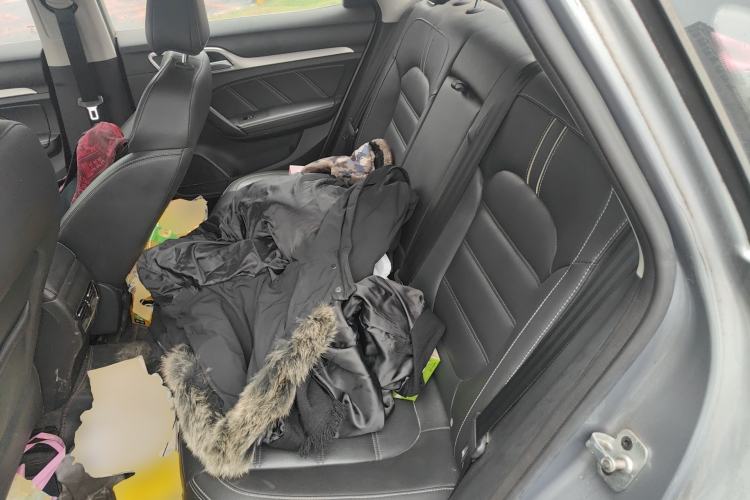 Used MG 6 2017 20T Manual Luxury Smart Connect Version China V Standard Left Rear Seat