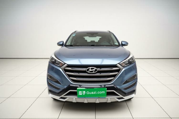 Used Hyundai Tucson 2015 1.6T Dual-Clutch Two-Wheel-Drive Smart Model Exterior 1