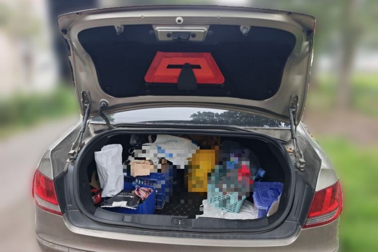 Used Peugeot 408 2011 1.6L Manual Comfort Edition Trunk