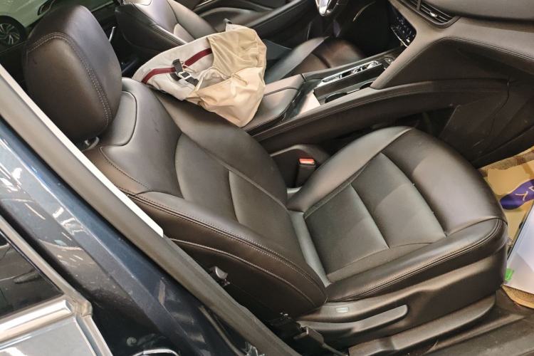 Used Buick Enclave 2020 28T Two-Wheel Drive Zhanqi Version Right Front Seat