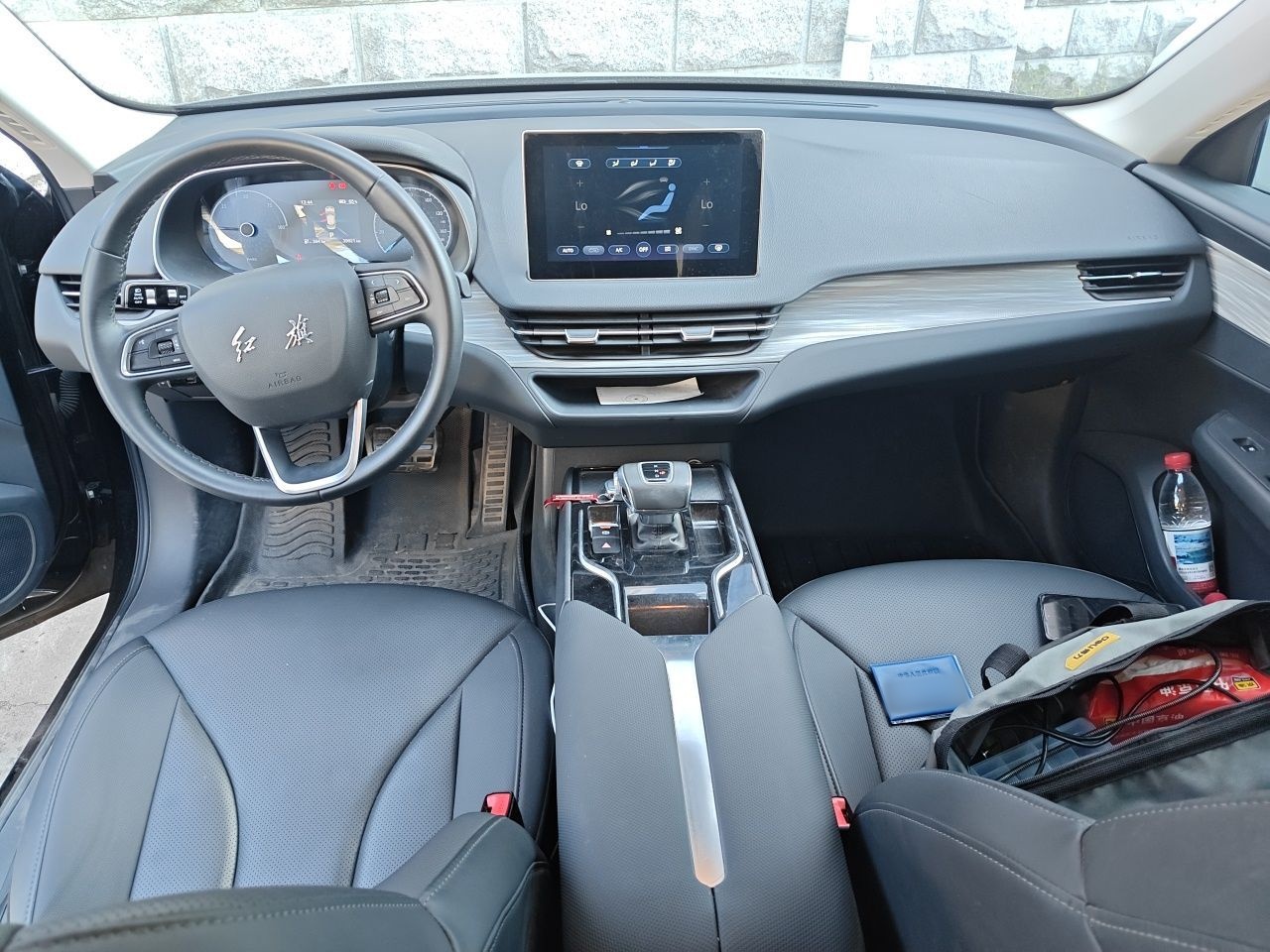 Hongqi E-QM5 2024 610 km PLUS — снимка 18