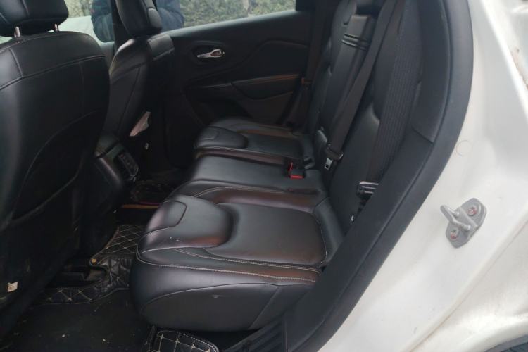 Used Jeep Cherokee 2016 2.4L Professional Edition