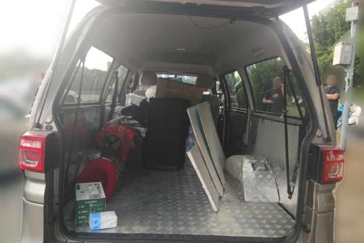 Used FORTHING Lingzhi 2023 M5L 1.6L Base Model 7 Seats Trunk