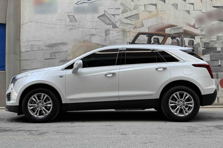 Used Cadillac XT5 2022 2.0T Two-Wheel Drive Luxury Version Exterior 3