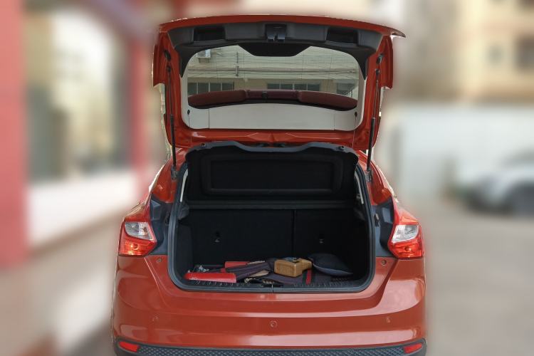 Used Ford Focus 2012 Hatchback 1.6L Automatic Comfort Model Trunk