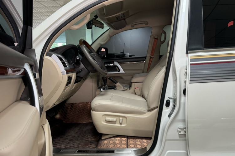 Used Toyota Land Cruiser 