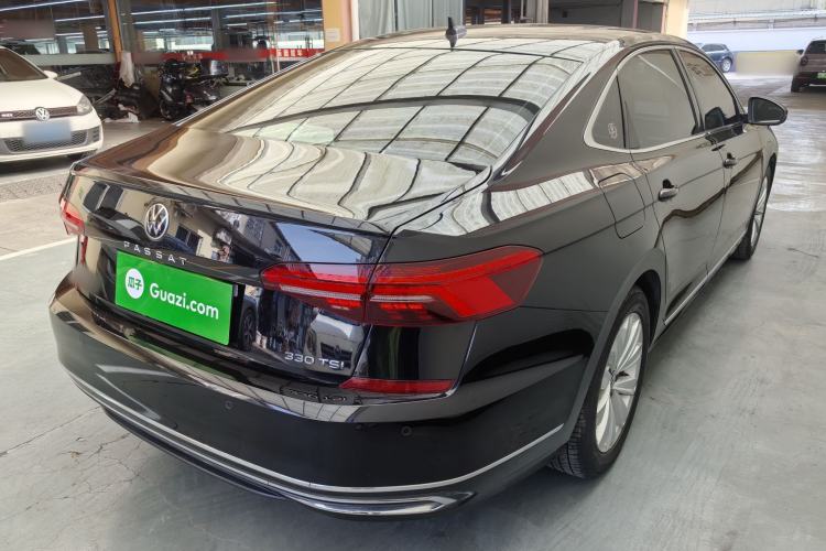 Used Volkswagen Passat 2020 Facelift 330TSI Elite Edition China VI Standard Exterior 9