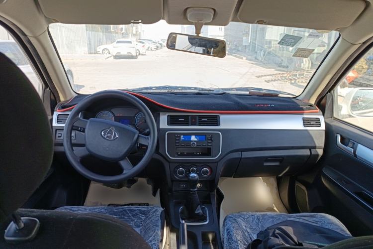 Used Chana Shenqi F30 2019 1.5L Comfort Edition China VI Dual-Cab Short-Wheelbase DAM15KL
