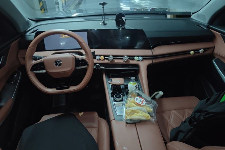 Used CHANGAN CS75 PLUS 2023 3rd Generation 1.5T Automatic Prestige Model
