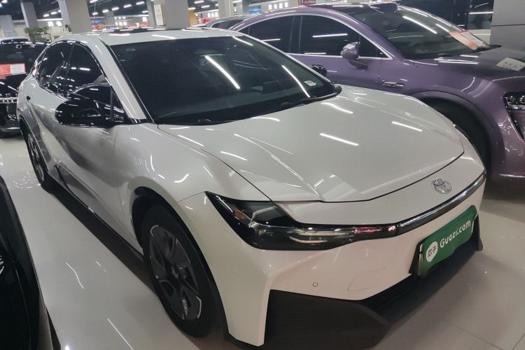 Used Toyota bZ3 2024 517 km Elite PRO