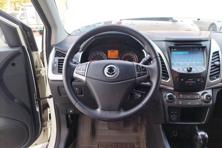 Used SsangYong Korando 2014 2.0L Gasoline Two-Wheel Drive Automatic Elite Navigation Edition