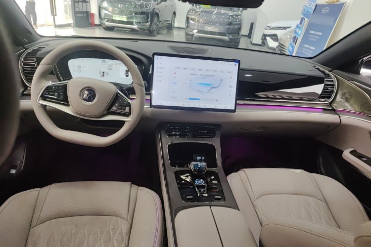 Used BYD Han 2025 DM-i Intelligent Driving Edition 125KM LiDAR Flagship Model Center Console