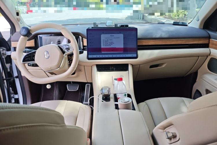 Used Hima AITO M7 2024 1.5T Rear-Drive Plus Version 5 Seats Center Console