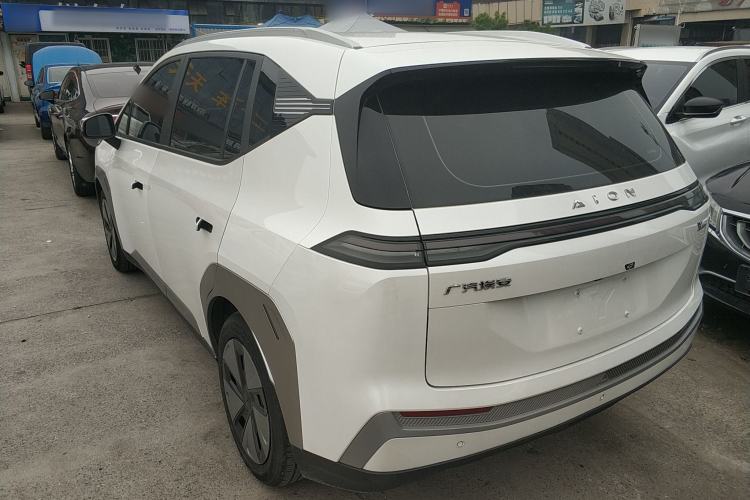 Used AION Y 2023 Plus 510 Enjoy Edition Rear Left 45 Deg