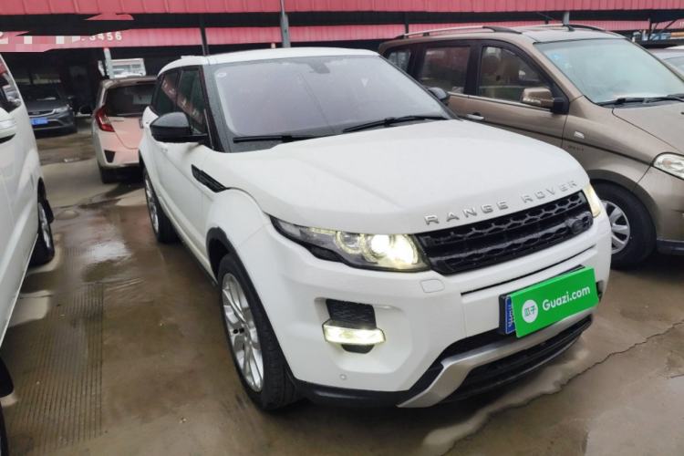 Used Land Rover Range Evoque 2015 2.0T 5-Door Ignite Edition Front Right 45 Deg