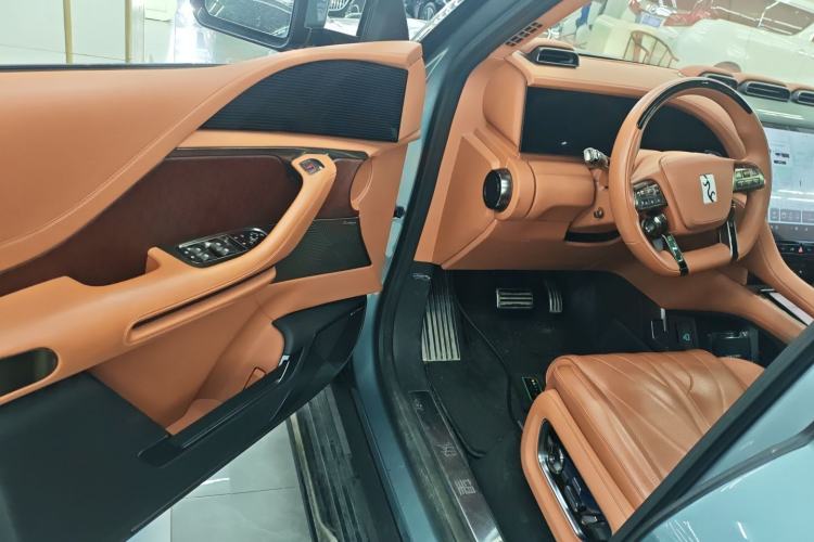 Used Yangwang U8 2023 Luxury Edition
