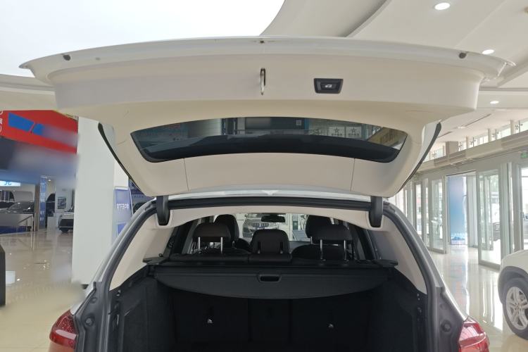 Used BMW X3 2020 xDrive25i Luxury Package Trunk