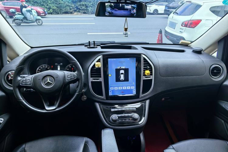 Used Mercedes-Benz Vito 2016 2.0T Business Edition Interior 1