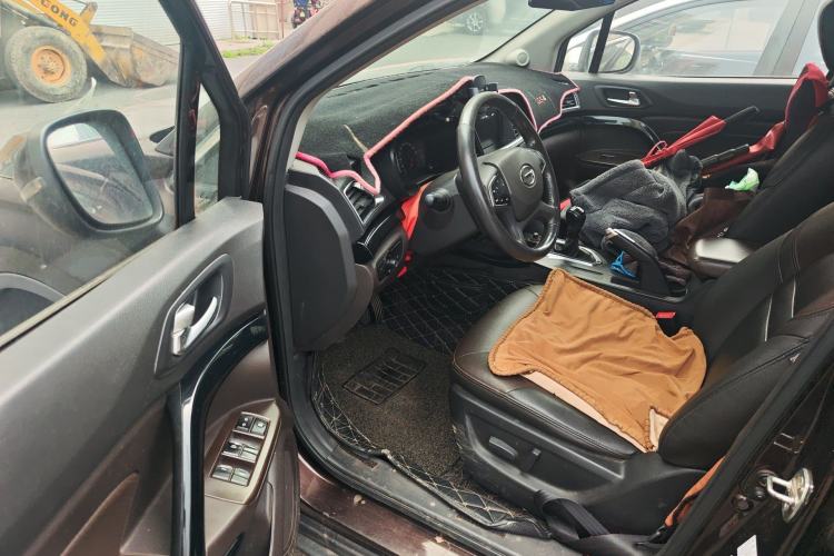 Used GAC Trumpchi GS4 2017 235T Manual Two-Wheel Drive Luxury Edition
