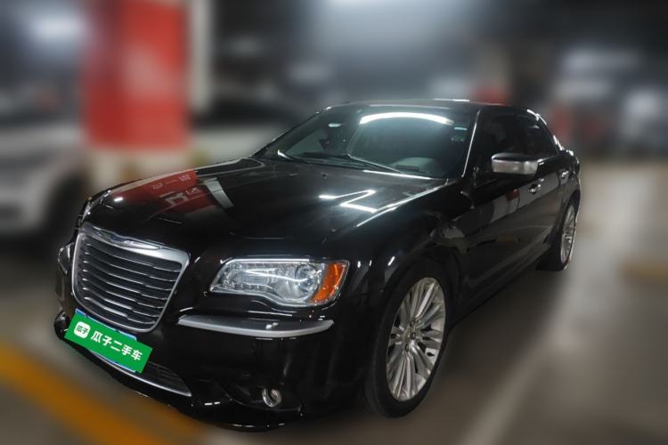 Used Chrysler 300C 2012 3.6L Luxury Edition