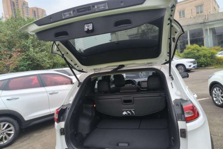 Used Jeep Cherokee 2017 2.0L Superior Edition