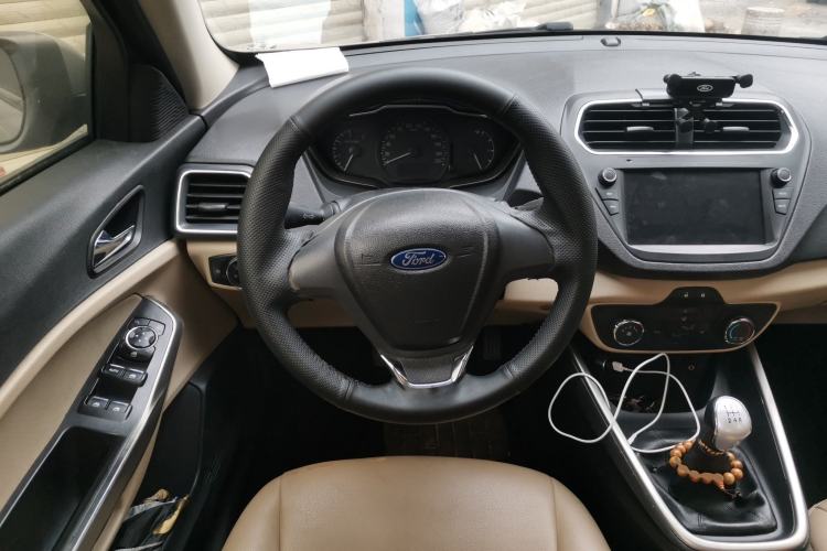 Used Ford Escort 2015 1.5L Manual Comfort Model
