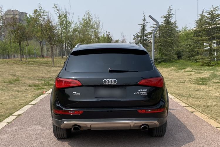 Used Audi Q5 2018 Collector's Edition 40 TFSI Technology Model