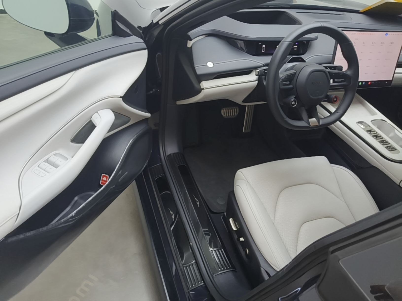 Xiaomi Auto SU7 2024 Four-Wheel Drive Ultra-Long Range Advanced Intelligent Driving Max Edition — снимка 18