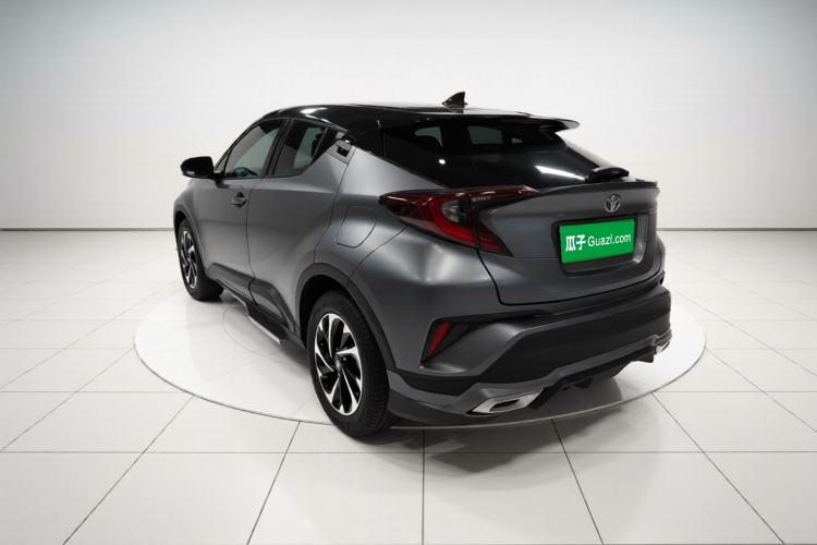 Used Toyota IZOA 2020 2.0L Yichi Version
