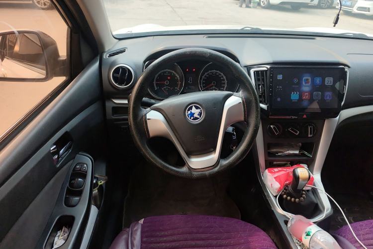 Used Venucia T70 2016 1.6L Manual Ruixing Edition