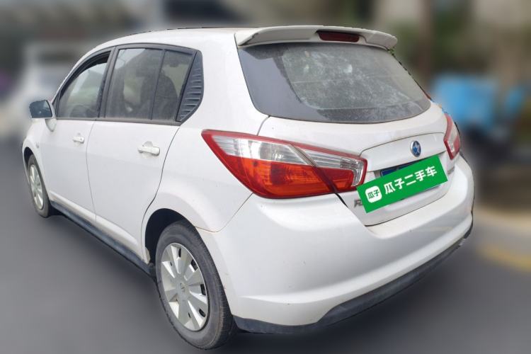 Used Venucia R50 2013 1.6L Automatic Fashion Edition