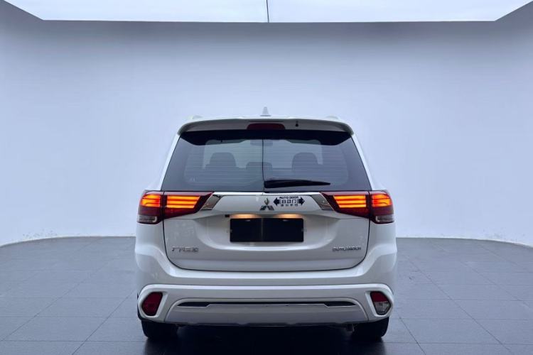 Used Mitsubishi Outlander 2021 2.0L Two-Wheel Drive Comfort Edition 5 Seats