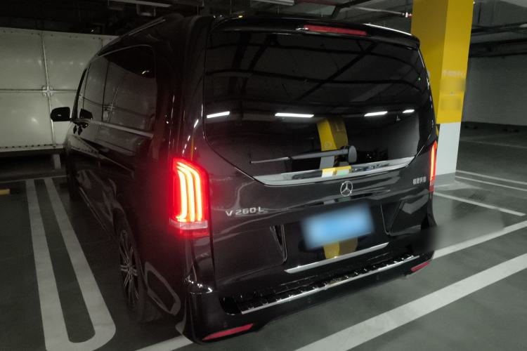 Used Mercedes-Benz V-Class 2022 V 260 L Long-wheelbase Luxury Edition Rear Left 45 Deg