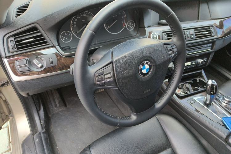 Used BMW 5 Series 2011 523Li Luxury Model