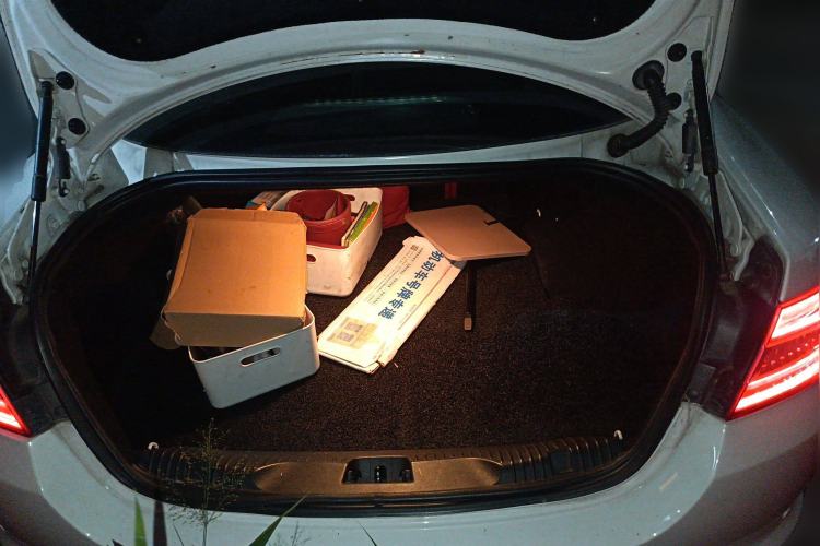 Used Jaguar XF 2014 XF 2.0T Luxury Edition Trunk