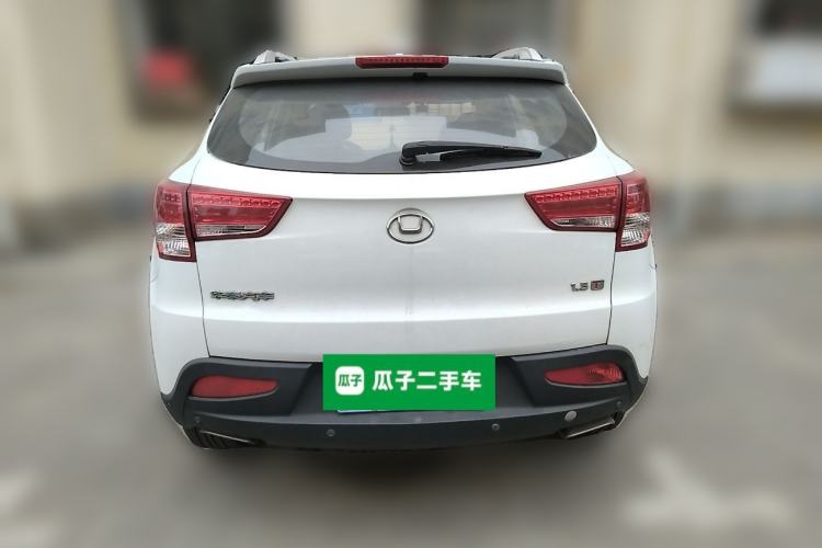 Used Huatai Santa Fe 2015 1.5T Gasoline Manual Two-Wheel Drive Luxury Model Rear