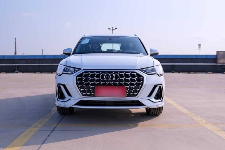 Used Audi Q3 2025 quattro 45th Anniversary Edition 40TFSI Fashionable and Dynamic Model Exterior 2