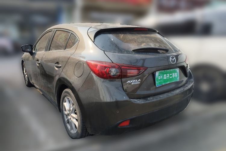 Used Mazda Mazda 3 Axela 2016 Hatchback 1.5L Automatic Luxury Model
